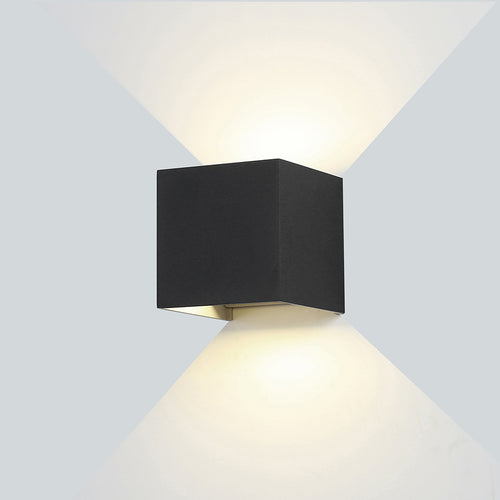 Applique Murale Filaires LED Epistar 12W IP54 1320LM 220-240V Noir 3000K – Corps Aluminium